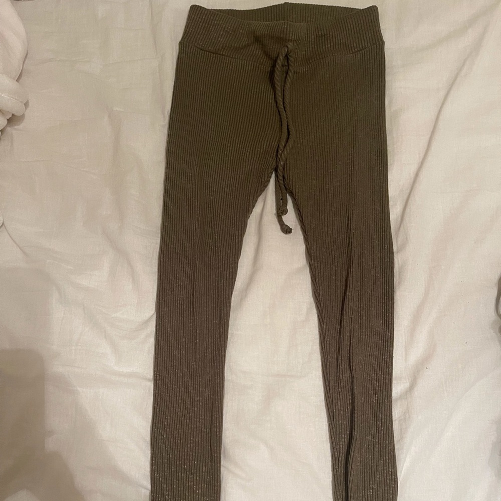Fashion Nova leggings.